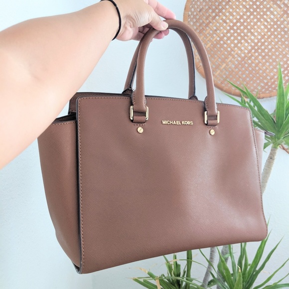 Michael Kors Handbags - Michael Kors Selma Brown Leather Satchel